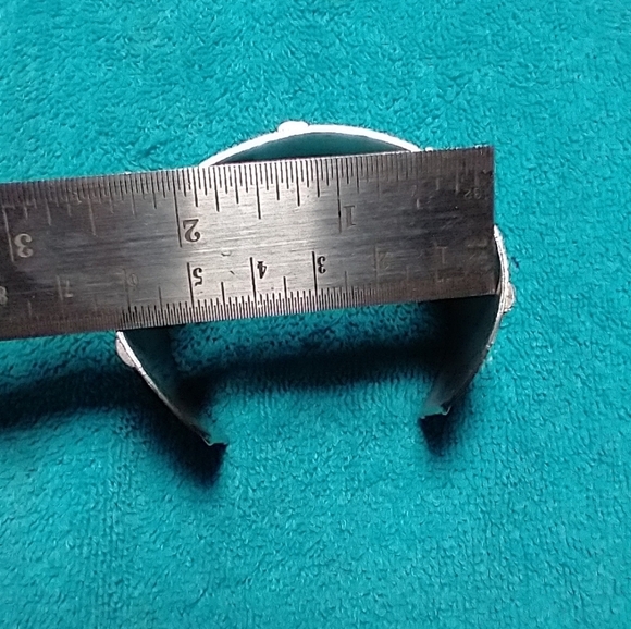 Textured Silver Wide Large Cuff Bracelet vintage - Picture 3 of 7